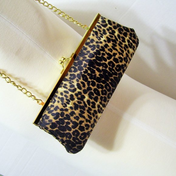 Fashion Handbag Leopard Clutch with optional strap NWOT Black and Beige - Picture 1 of 2